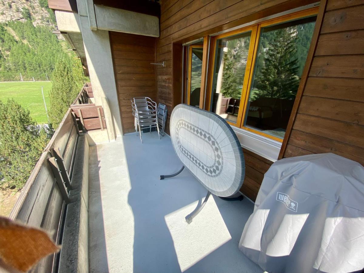 Moderne Dachwohnung Naehe Zermatt Mit Balkon Tasch Ngoại thất bức ảnh
