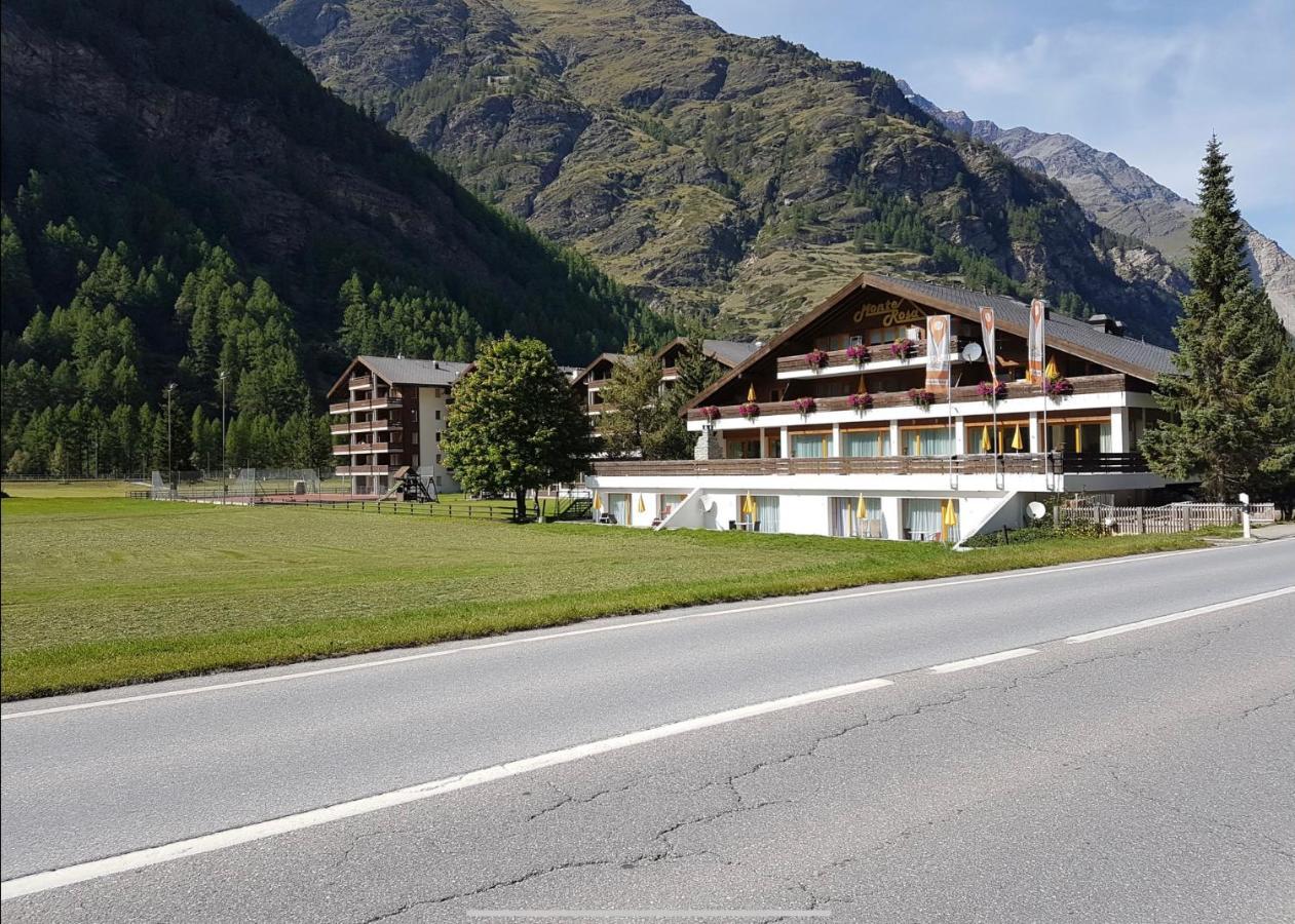 Moderne Dachwohnung Naehe Zermatt Mit Balkon Tasch Ngoại thất bức ảnh